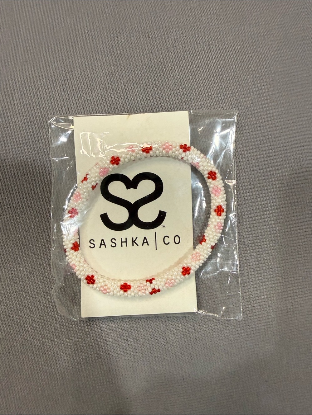 Sashka Co. Handmade Beaded Crocheted Bracelet White Pink Red Glass